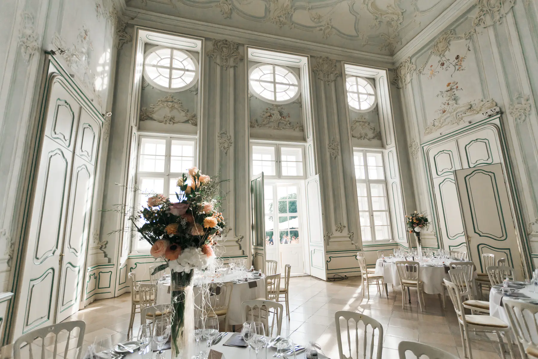 Luxury wedding destination interier. Decorated for the wedding
